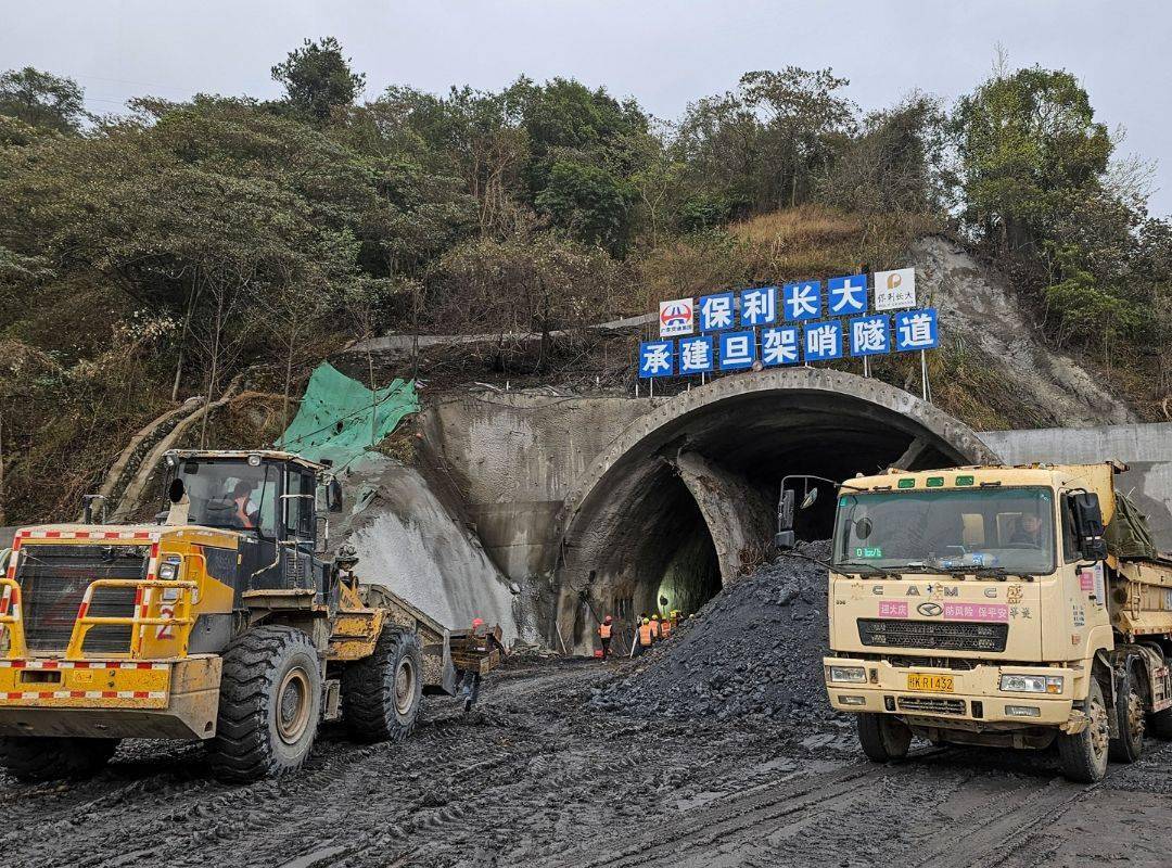 广东交通集团近3000名建设者春节不停工奋力冲刺“开门红”(图6)