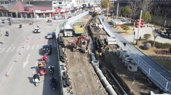 歙县民生工程建设“走进春天里”(图1)